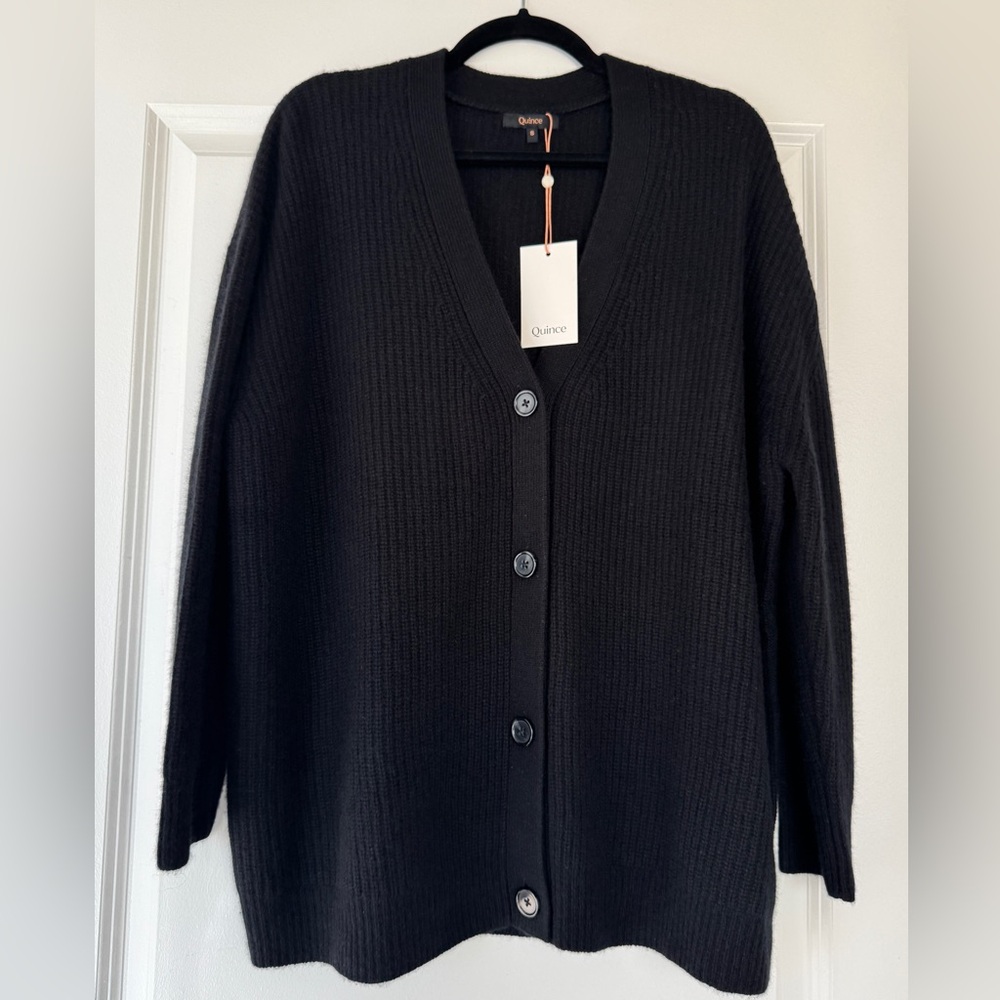 NWT! QUINCE Mongolian Cashmere Oversized
Boyfriend Cardigan Sweater Black Small - Picture 4 of 13
